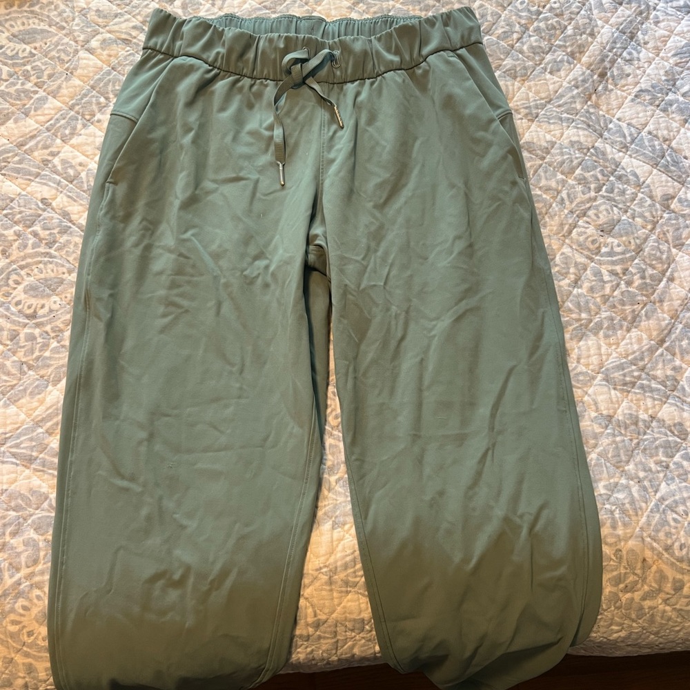Lululemon joggers
